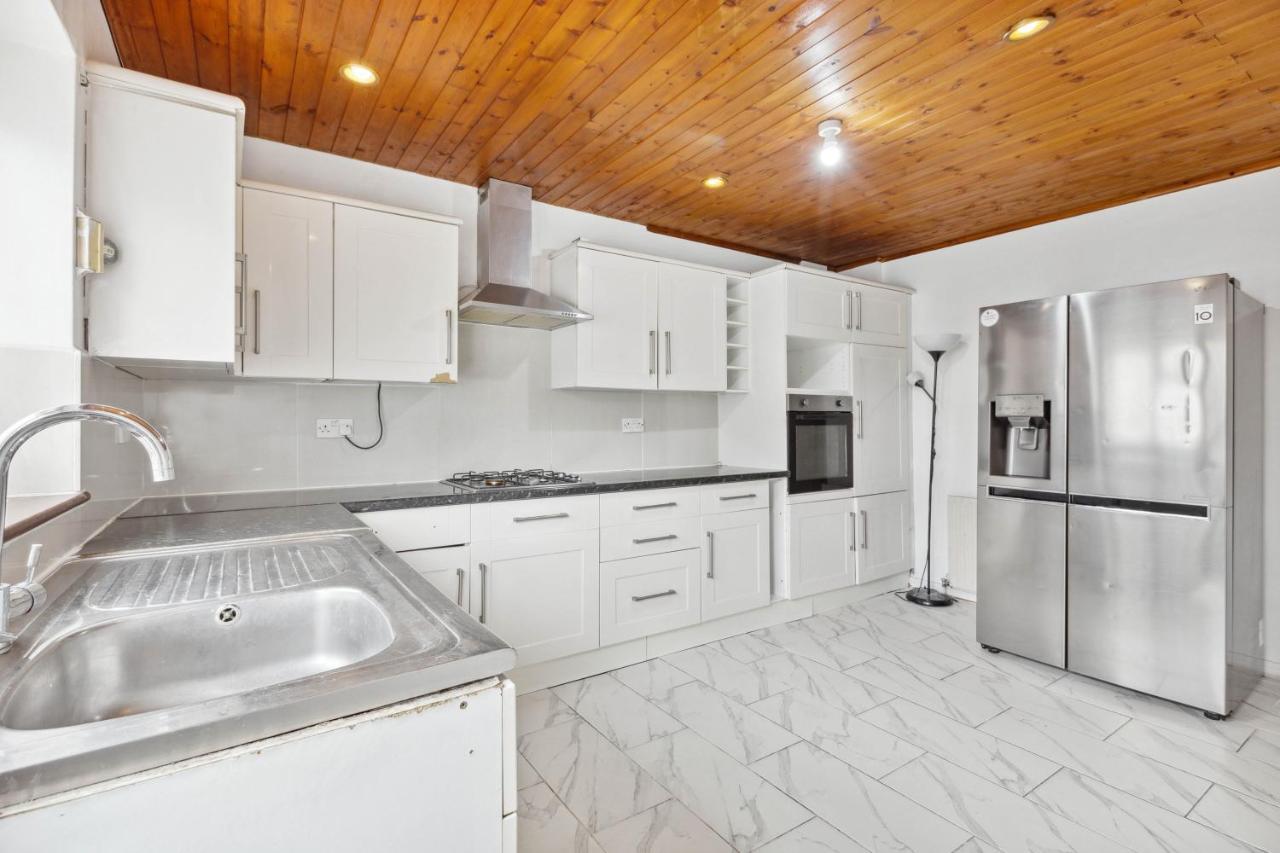 Cozy Stay Apartment ลอนดอน ภายนอก รูปภาพ